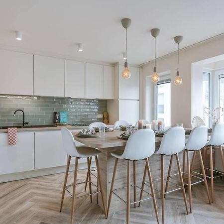 Juan - Stijlvol Appartement Met Uitzicht Op De Kaai Ostend Luaran gambar