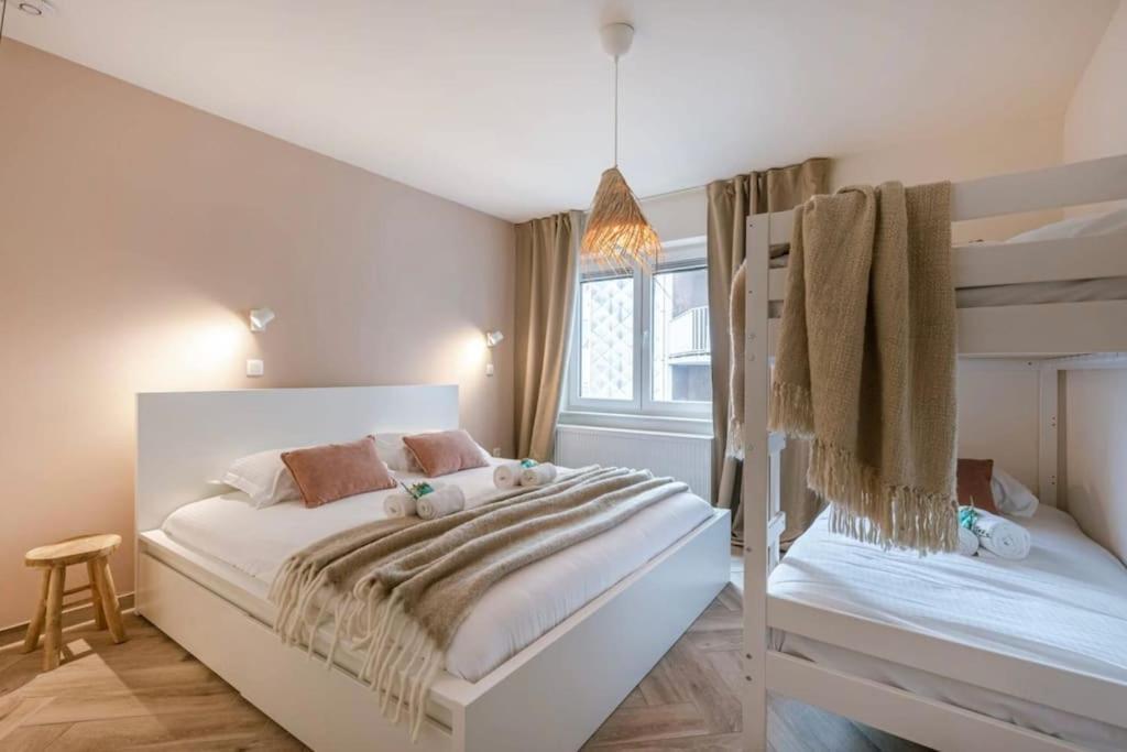 Juan - Stijlvol Appartement Met Uitzicht Op De Kaai Ostend Luaran gambar